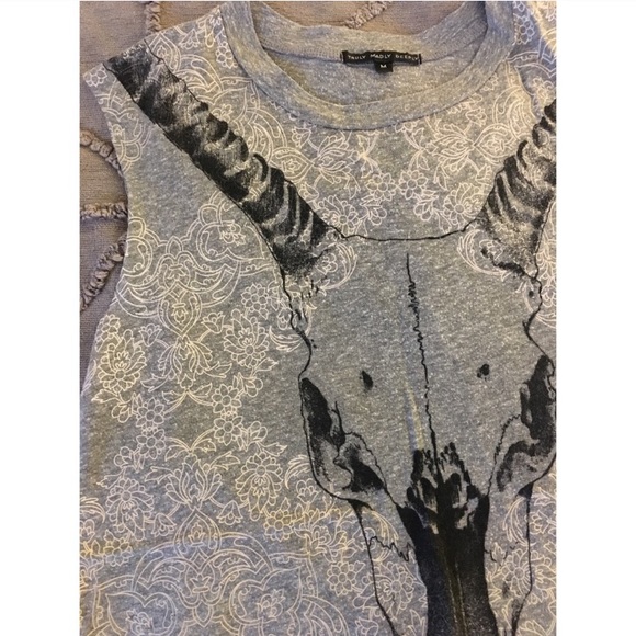 Urban Outfitters Ornate Cattle Skull Muscle Tank - Picture 3 of 4